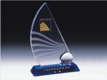Crystal award with custom shaped Sail boat