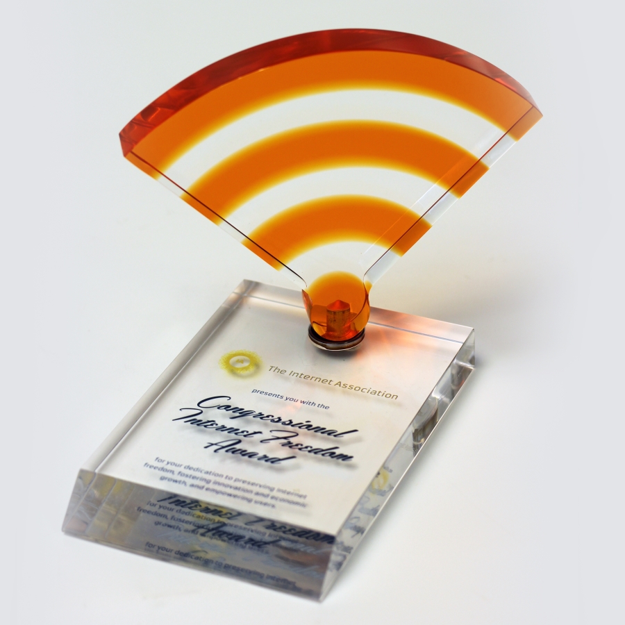 Spinning interactive wifi logo motion bespoke award
